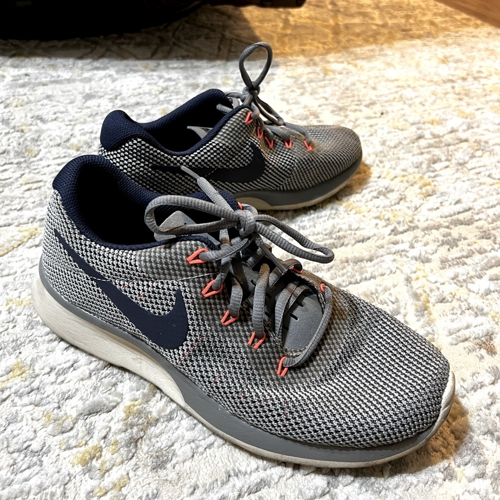 Nike Athletic Tennis Shoes size 8.5